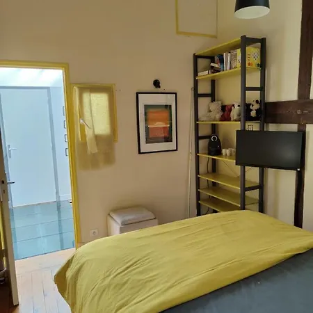 Holiday home Atelier D'artiste - Loft With Garden Center Of *