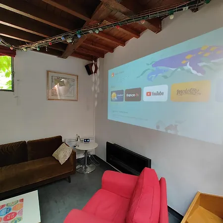 Holiday home Atelier D'artiste - Loft With Garden Center Of