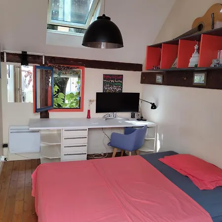 Atelier D'artiste - Loft With Garden Center Of