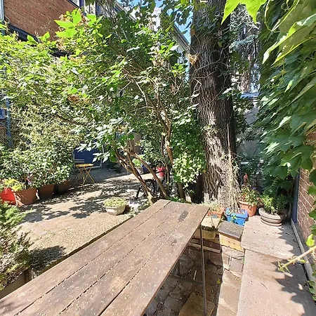 Holiday home Atelier D'artiste - Loft With Garden Center Of