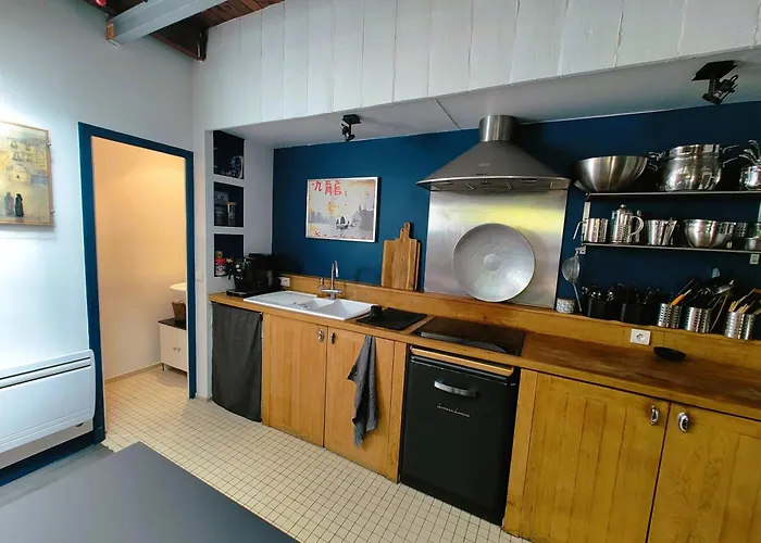 Atelier D'artiste - Loft With Garden Center Of *